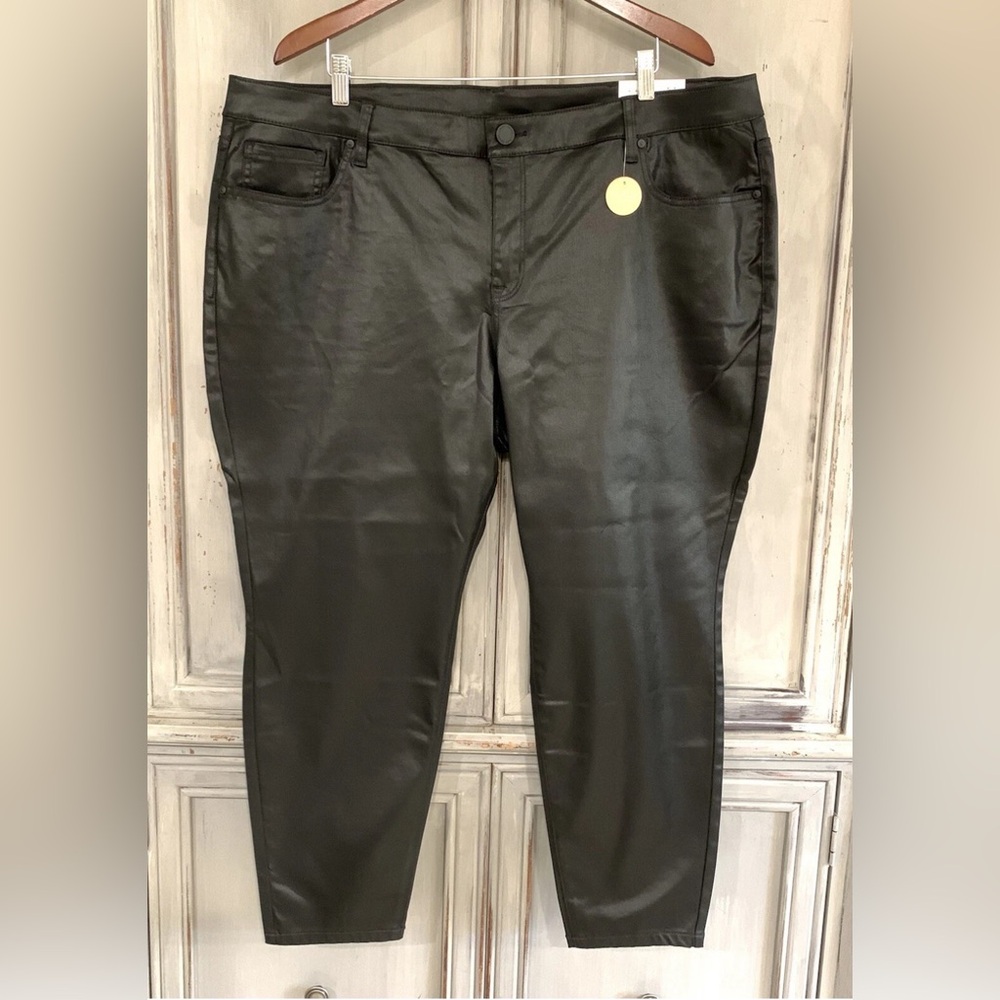 NWT Lane Bryant Black Shimmery Coated Jeans Plus Petite Sz 24P